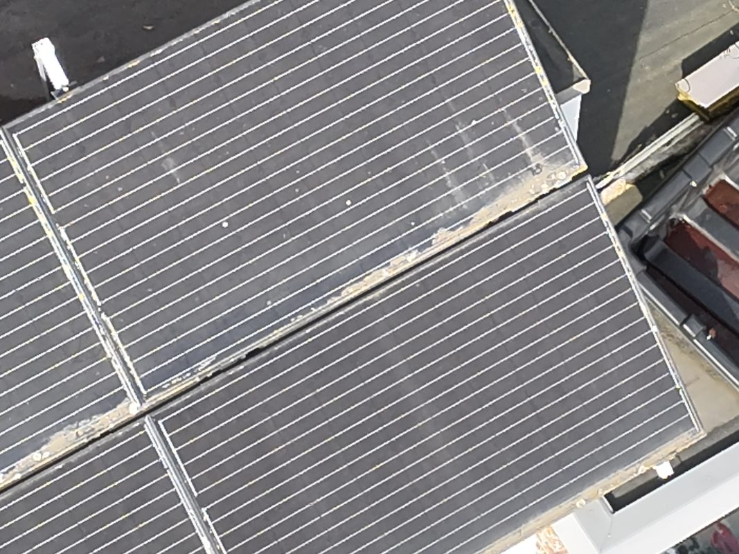 Un panneau solaire sale